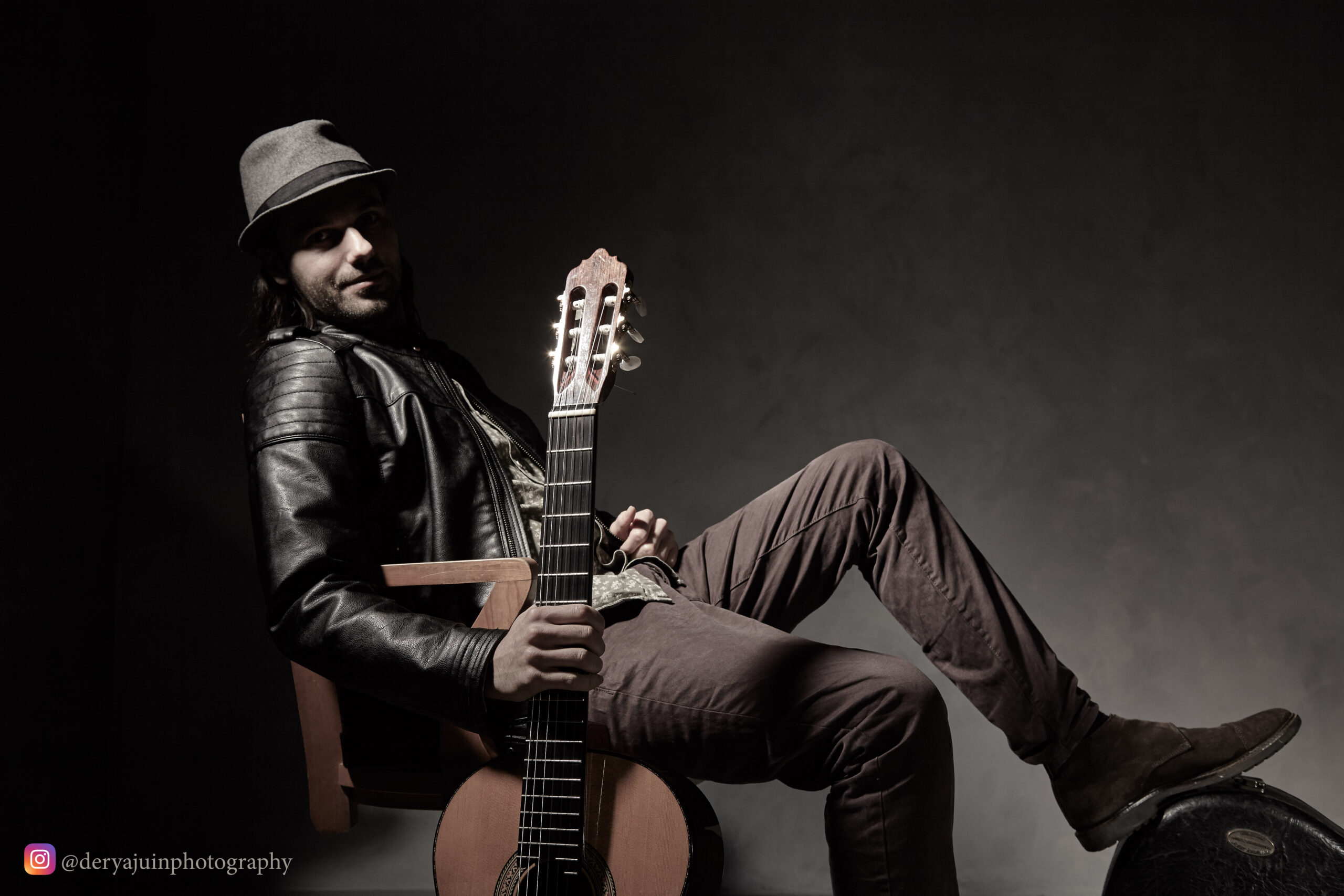 Am 26. Juni kommt aus Italien der Gitarrist Fatih Murat Belli.